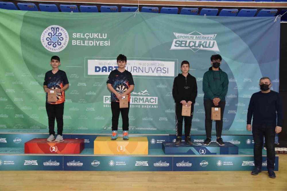 Selçuklu Belediyesi dart turnuvasında ödüller sahiplerini buldu