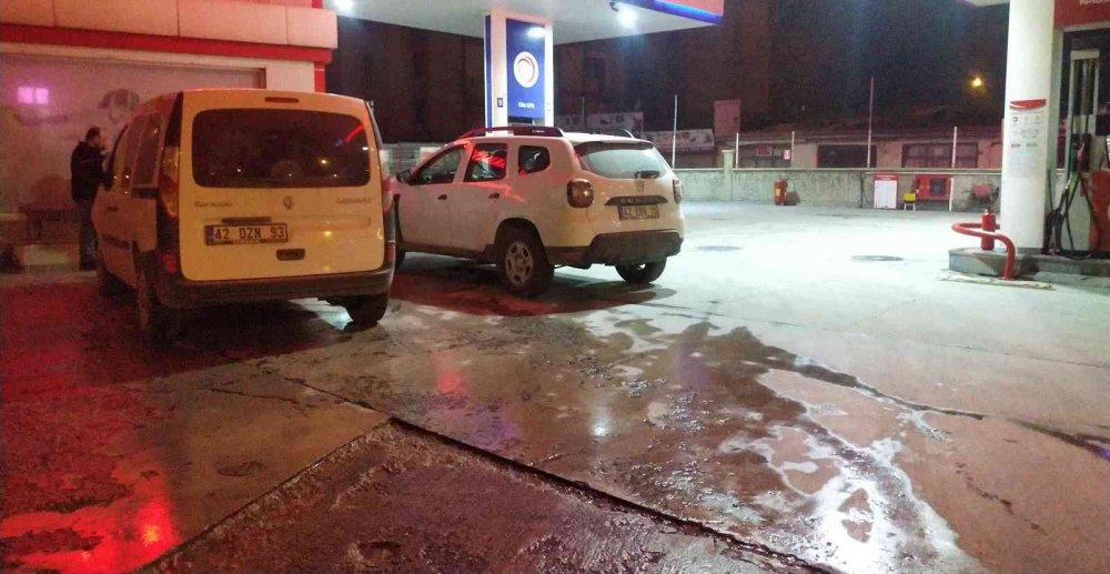 Tartıştığı kişiyi takip ederek silahla vurup yaraladı