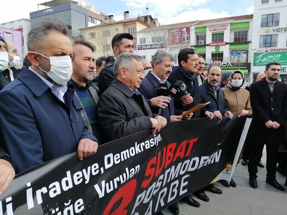 28 Şubat karanlık bir zihniyetin de ismi olarak tarihe geçmiştir!