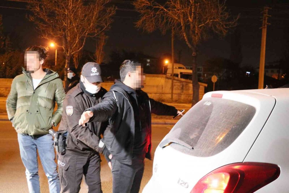 Aksaray’da araçlar ve şahıslar didik didik arandı!