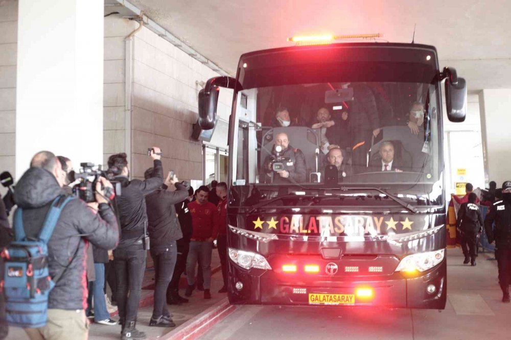 Galatasaray kafilesi Konya’da