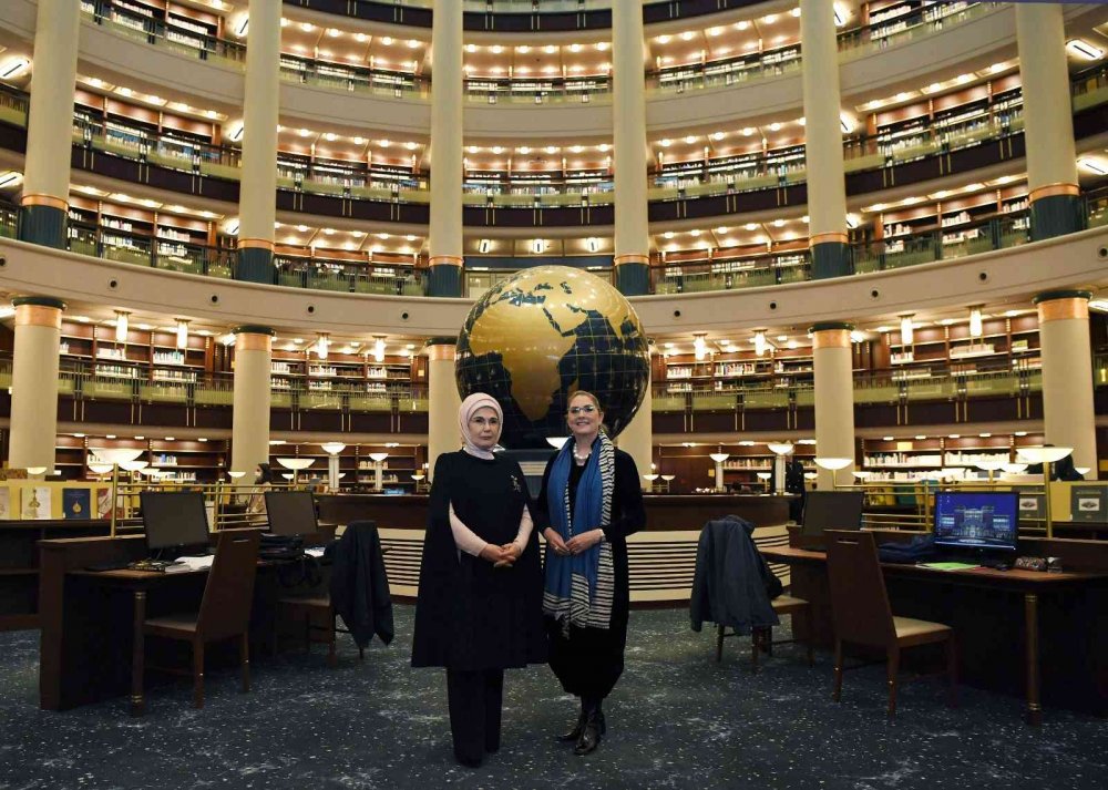 Emine Erdoğan ile Michal Herzog, Ankara’da sergi açılışı gerçekleştirdi