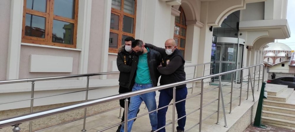 Kayınvalidesini öldüren ve karısını yaralayan kişi suç makinesi çıktı
