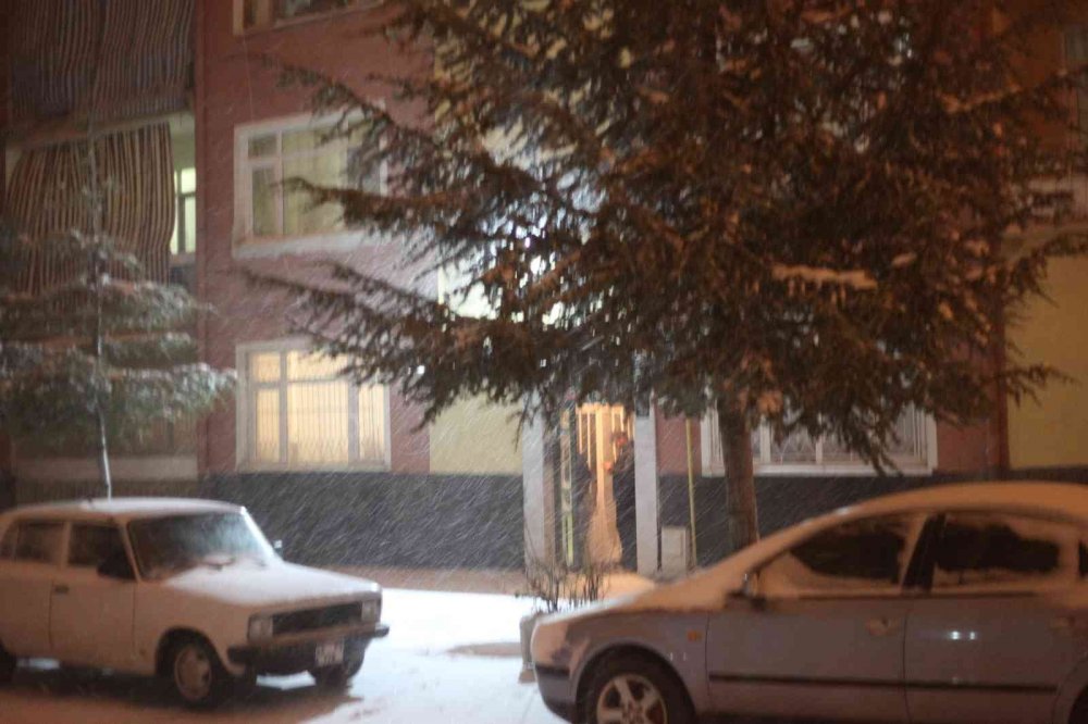 Konya'da yabancı uyruklu şahıs evde bıçaklanarak öldürülmüş halde bulundu