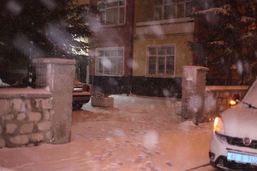 Konya'da yabancı uyruklu şahıs evde bıçaklanarak öldürülmüş halde bulundu