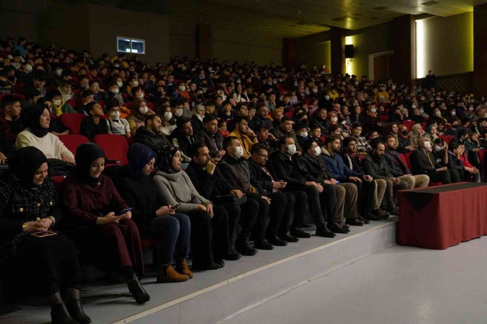 Konya Büyükşehir Belediyesi Bilgehanelerde Çanakkale coşkusu