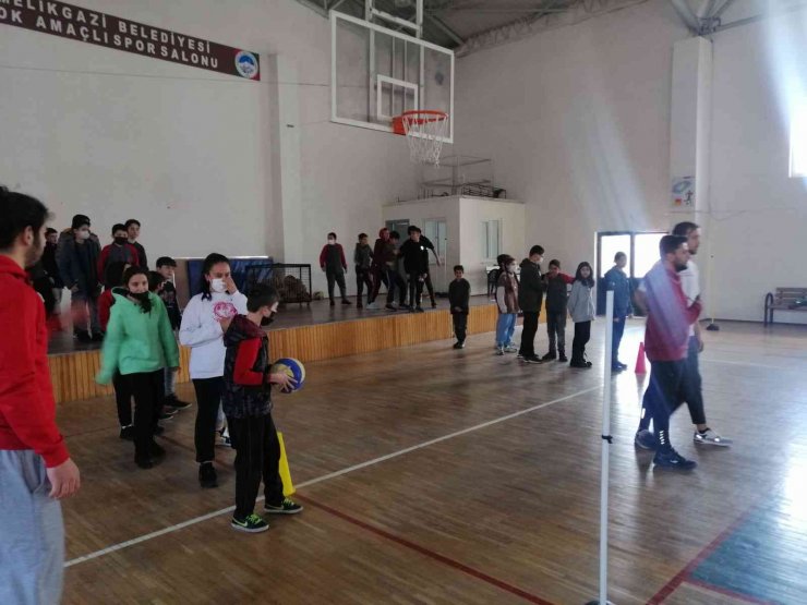 ERÜ Spor Bilimlerinden “Spor ile Hayatı Değiştir” etkinliği
