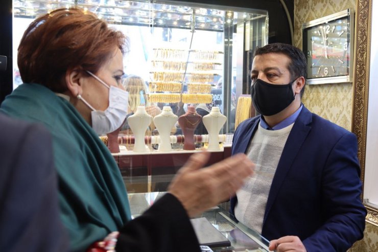Meral Akşener ilçelerde esnafları ziyaret etti
