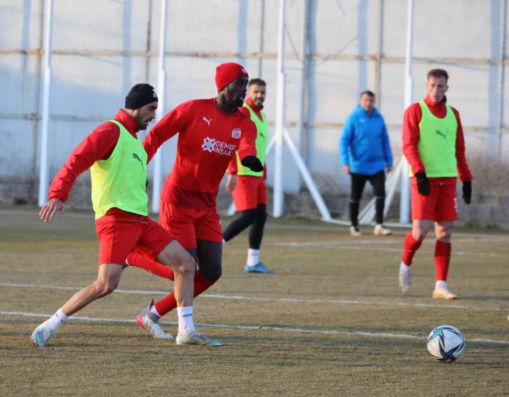 Sivasspor’da Giresun hazırlıkları başladı