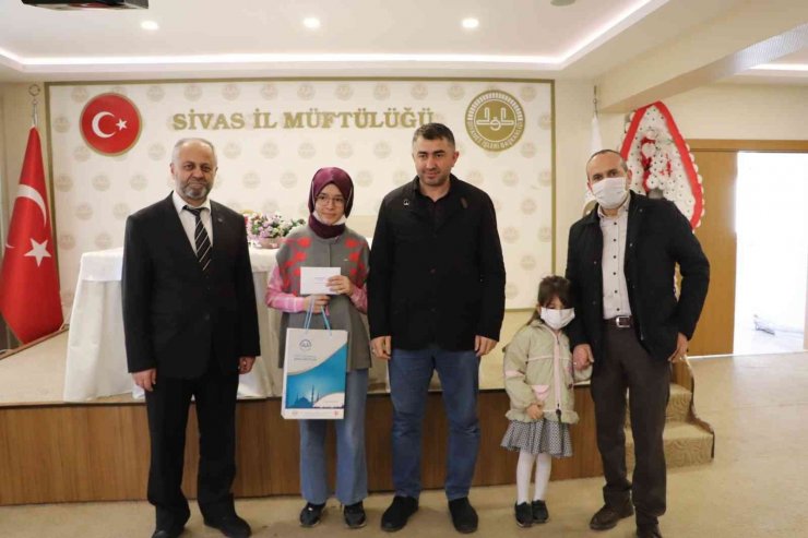 Dereceye giren öğrenciler ödüllendirildi