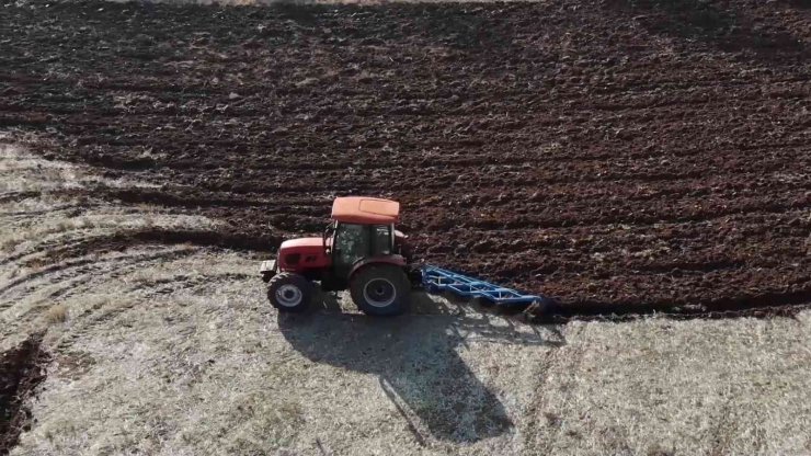Devlet desteği çiftçinin yüzünü güldürdü, yüzde 75 hibeyle 500 ton tohum dağıtıldı