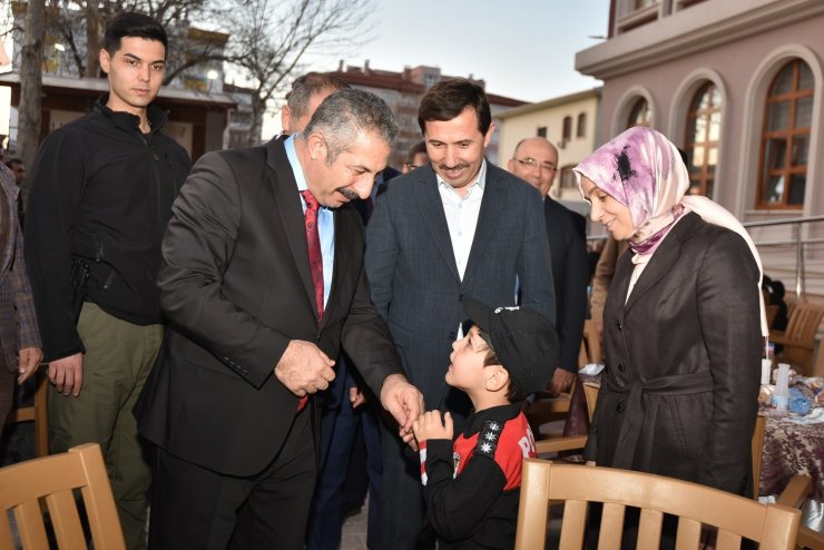 Karatay Belediyesi, ilçe emniyetini iftarda buluşturdu