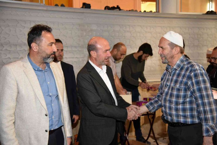 Selçuklu’da Kadir Gecesi bereketi