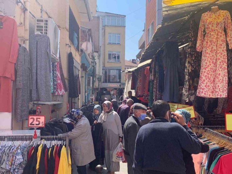 Bayram öncesi giyim işletmelerinde yoğunluk