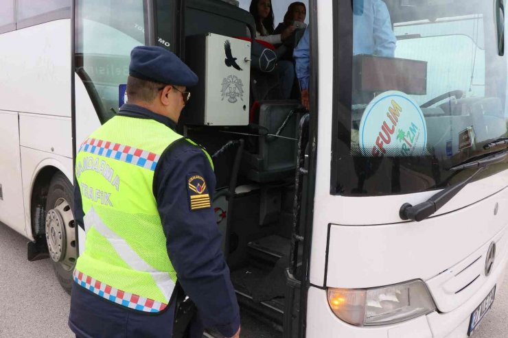 Aksaray jandarmadan hava destekli denetim