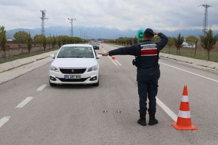 Aksaray jandarmadan hava destekli denetim
