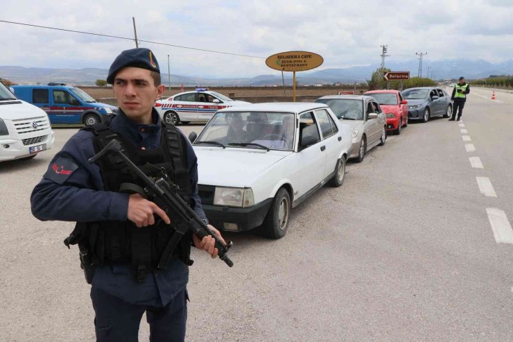 Aksaray jandarmadan hava destekli denetim