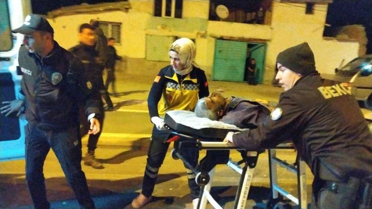 Sokak ortasında silahlı kavga: 3 yaralı