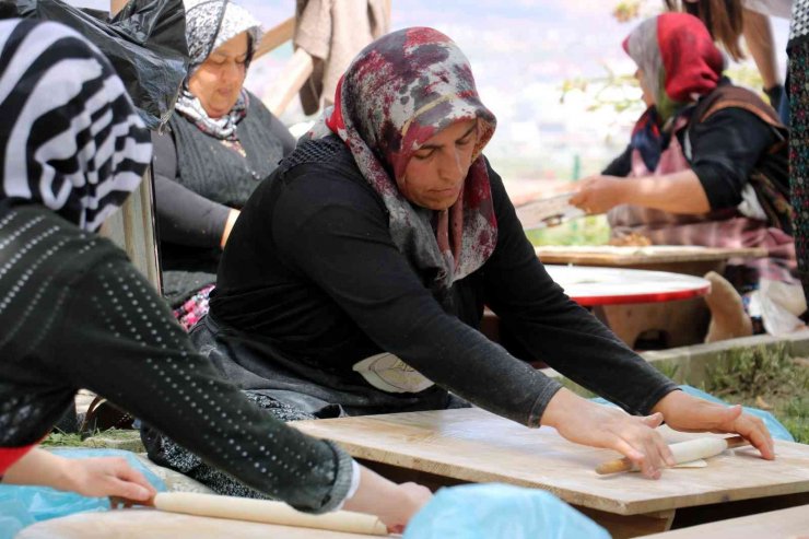 Asırlık geleneği böyle yaşattılar, hem izlemeye hem tadına doyulmadı