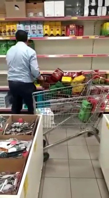 Zammı fırsat bilip çayları satıştan çeken süper markete ceza kesildi