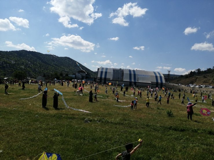 Beyşehir’de geleneksel şenlikte uçurtmalar yarıştı