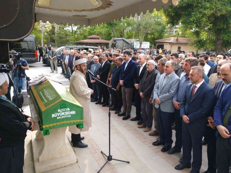 Otobüs kazasında hayatını kaybeden üniversite öğrencisine acı veda