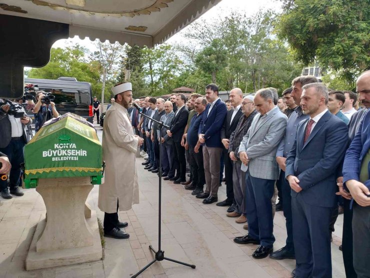 Otobüs kazasında hayatını kaybeden üniversite öğrencisine acı veda