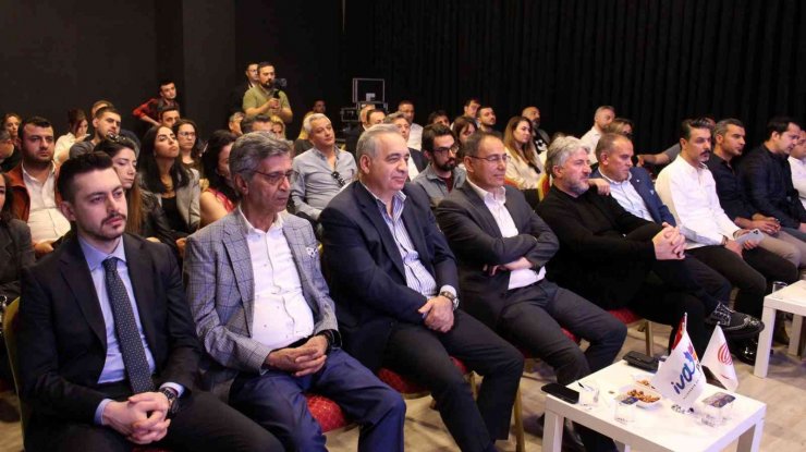 İva Park AVM’de perakende buluşması