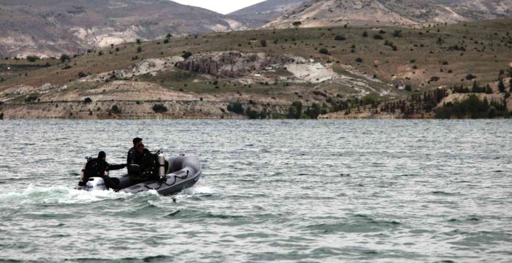 Serinlemek için suya girenlere uzmanlardan hayat kurtaran uyarılar