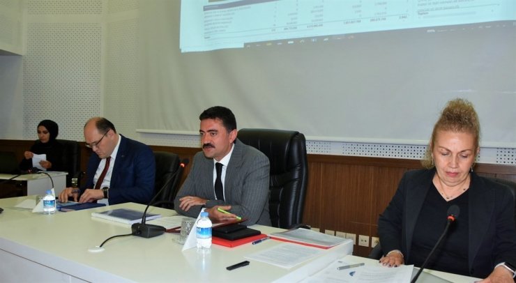Kırıkkale Valisi Tekbıyıkoğlu 215 projenin maliyetini açıkladı: "4 milyar 315 milyon 892 bin lira"
