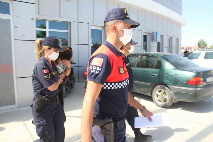 Konya’da jandarmadan zehir tacirlerine operasyon: 4 gözaltı