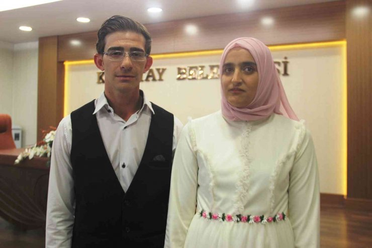 Görme engelli çiftin evlilik heyecanı