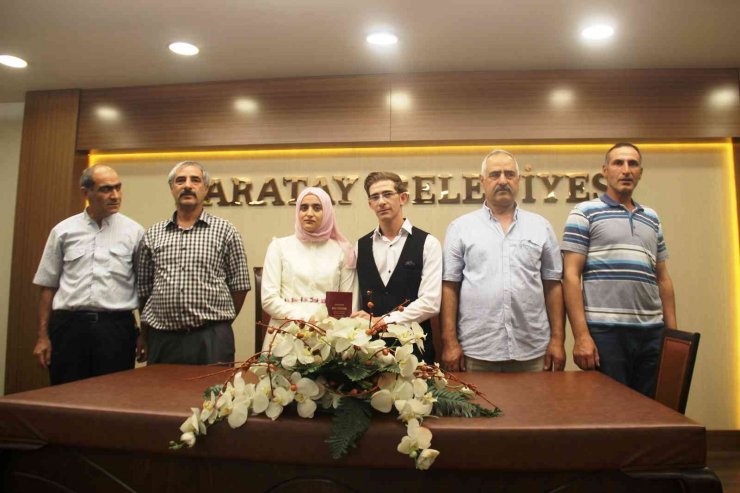 Görme engelli çiftin evlilik heyecanı