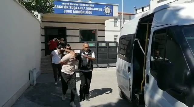 Konya’da zehir tacirlerine operasyon: 6 tutuklama