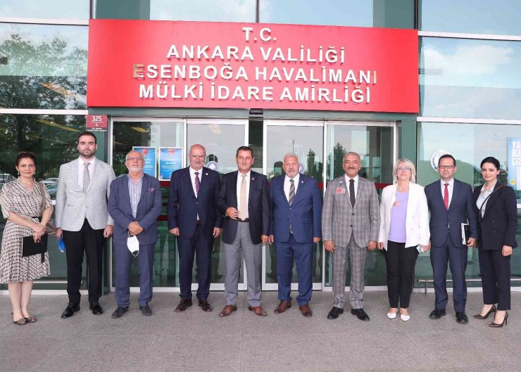 ATO Başkanı Baran, Esenboğa Havalimanı Başmüdürü Demir’i ziyaret etti