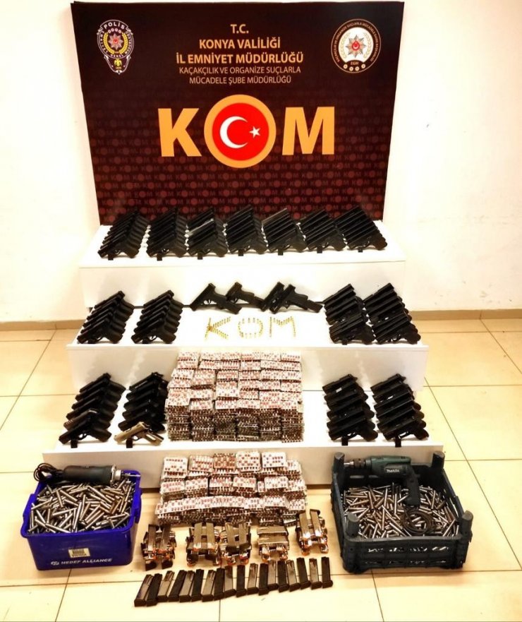 Merdiven altı silah imalathanesinden cephanelik çıktı