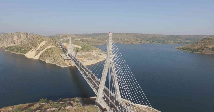 Nissibi Köprüsü’nü 4 milyon 78 bin araç kullandı