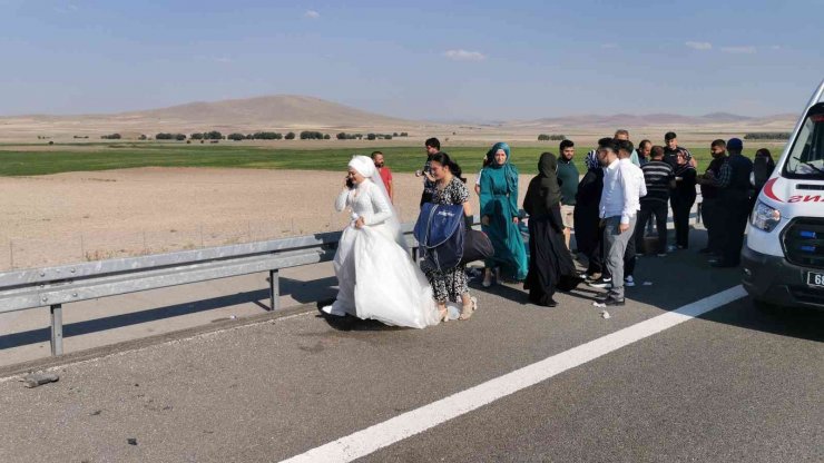 Aksaray’da tır düğün konvoyuna çarptı: 3’ü ağır 8 yaralı