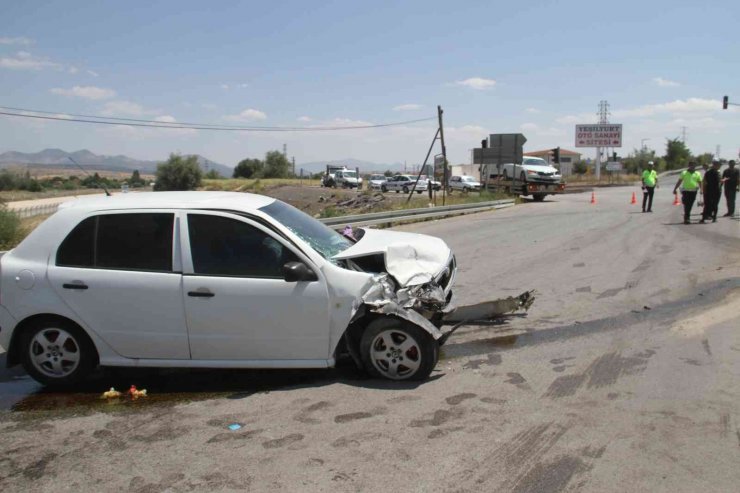 Konya’da 2 otomobil çarpıştı: 7 yaralı