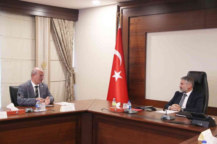Bakan Nebati: "Türkiye vazgeçilemeyecek bir üretim merkezidir"
