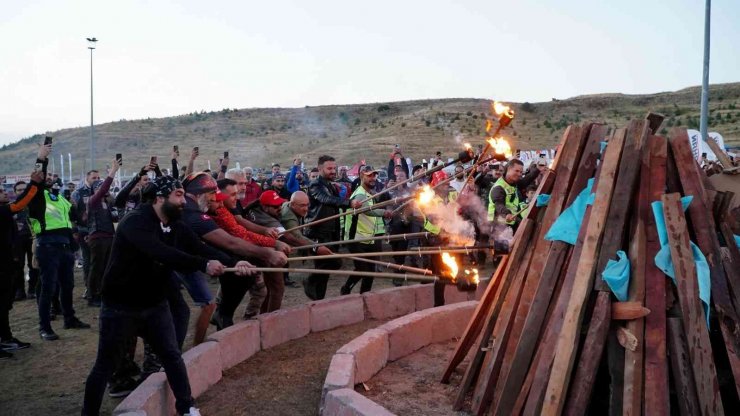 Gökyüzüne en yakın festival Erciyes Motofest başladı