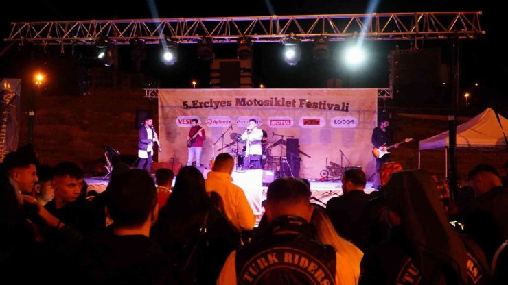 Gökyüzüne en yakın festival Erciyes Motofest başladı