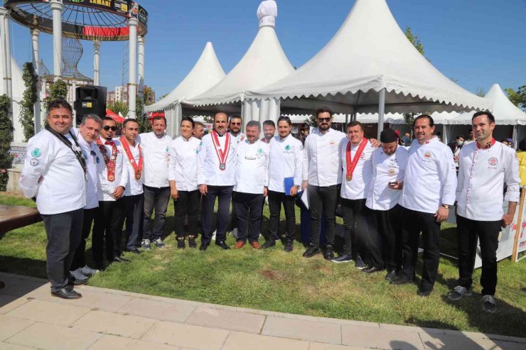 Başkan Altay lezzet tutkunlarını GastroFest’e davet etti