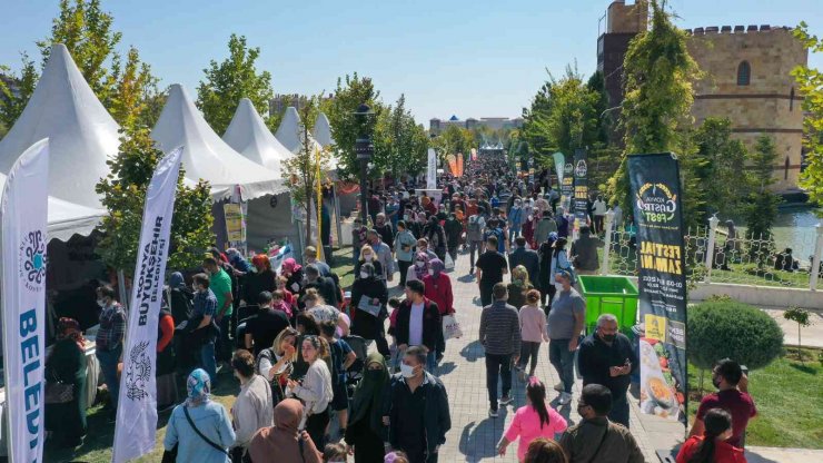 Başkan Altay lezzet tutkunlarını GastroFest’e davet etti