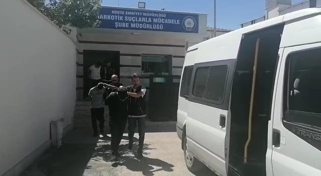 Konya’da zehir tacirlerine operasyon: 9 tutuklama