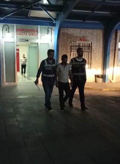 Kazıda bulduğu tarihi eser parçalarını satmak isterken yakalandı