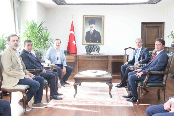 TOBB Başkanı Hisarcıklıoğlu, Karaman’da açılış ve ödül törenine katıldı