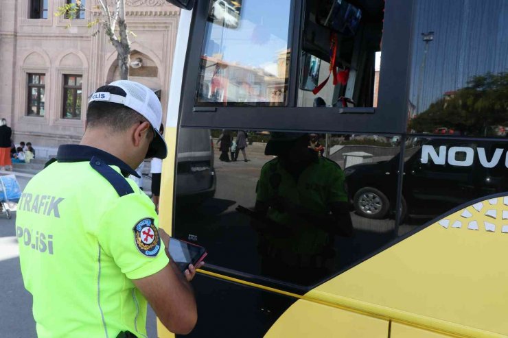 Aksaray’da toplu taşıma araçları denetleniyor