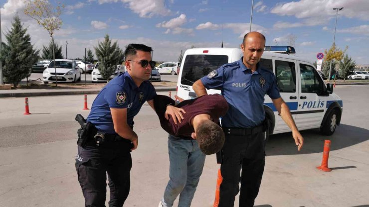 Aksaray’da nefes kesen polis şüpheli kovalamacası