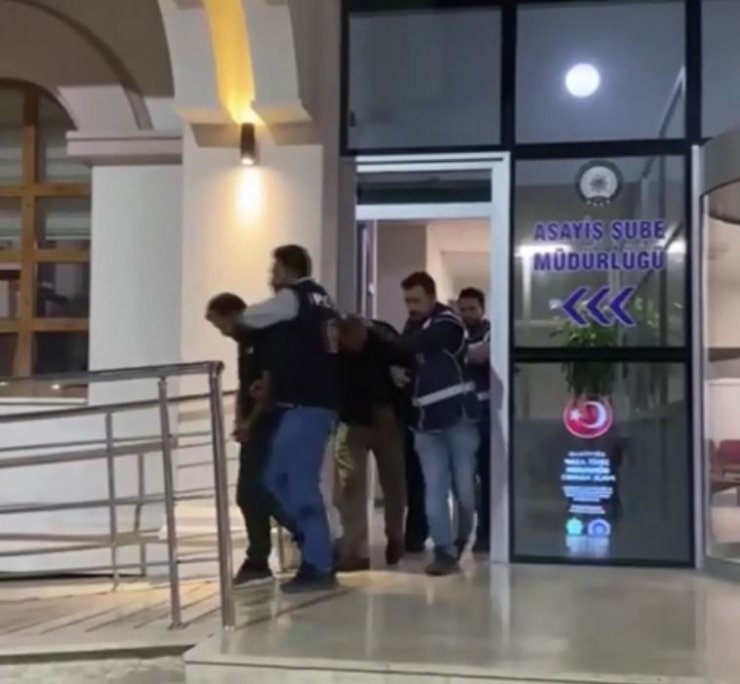 Tek seferde 7 aracı çekicilere yükleyip çalan çete yakalandı